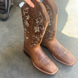 Twisted X womens size 11 real leather western boots -gender neutral